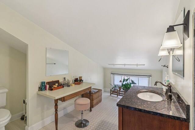 837 Wesley Ave, Oak Park, IL 60304 - bathroom with toilet and vanity