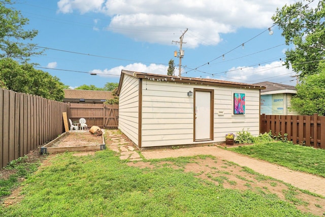 837 Wesley Ave, Oak Park, IL 60304 - view of outdoor structure featuring a fenced backyard