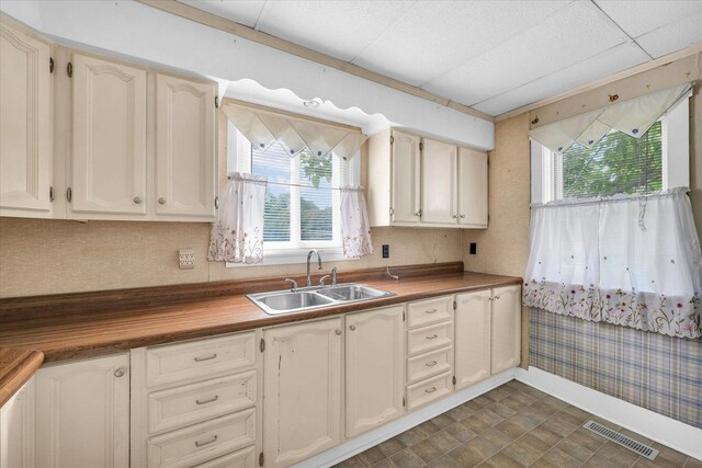 215 E Blevins St, Oakland, IL 61943 - photo 14