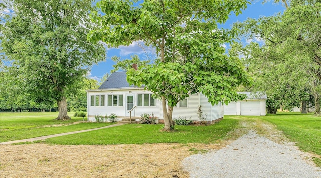 215 E Blevins St, Oakland, IL 61943 - photo 4