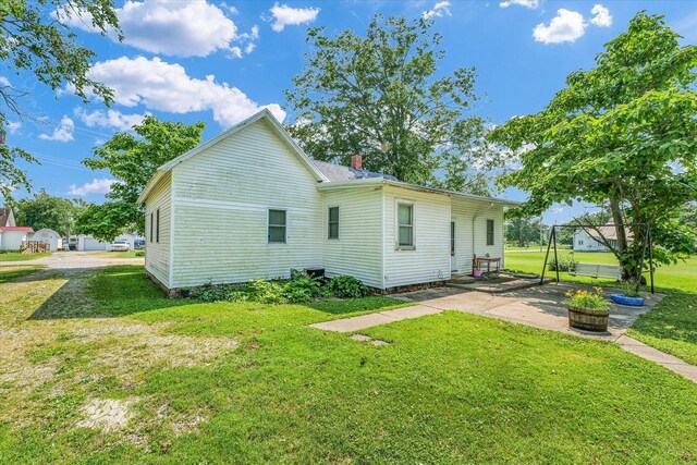 215 E Blevins St, Oakland, IL 61943 - photo 32