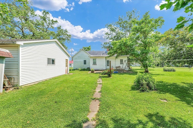 215 E Blevins St, Oakland, IL 61943 - photo 34