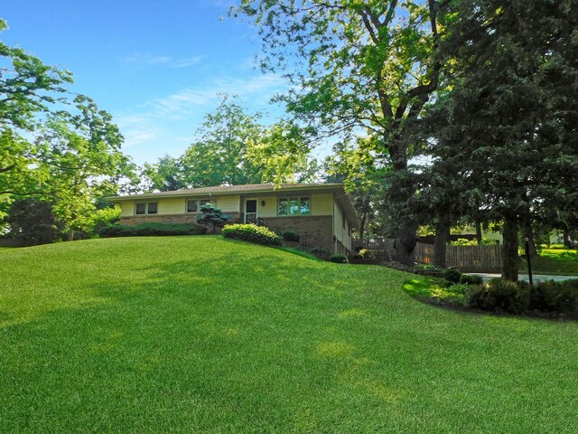 10282 Ray Dr, Roscoe, IL 61073 - photo 1