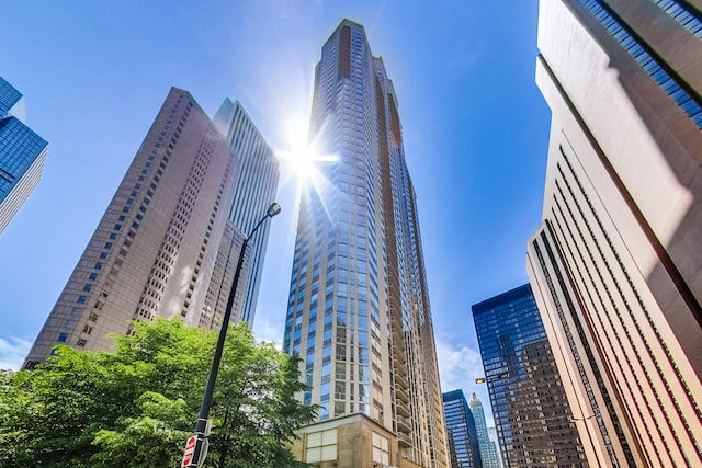 222 N Columbus Dr Unit 1405, Chicago, IL 60601 - view of property featuring a city view