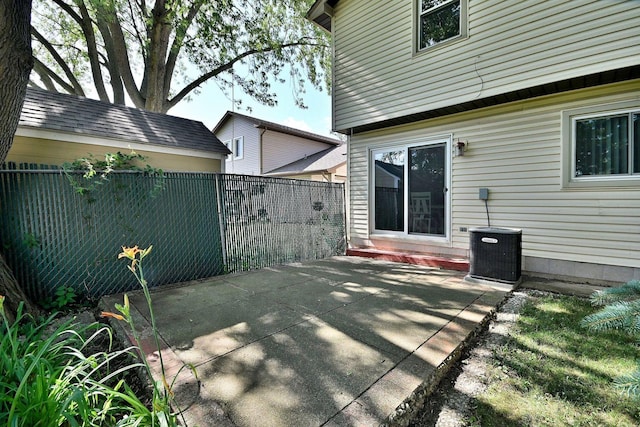 1340 Charger Ct, Carol Stream, IL 60188 - view of patio / terrace