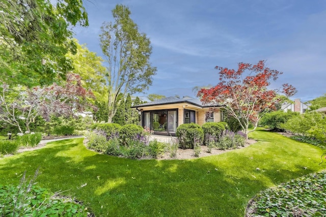 222 Cornell Ave, Des Plaines, IL 60016 - view of green lawn