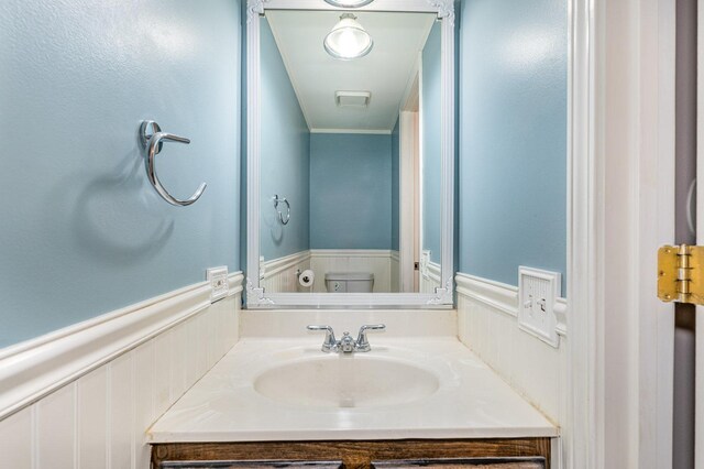 31 E Shagbark Ln, Streamwood, IL 60107 - bathroom featuring vanity and toilet