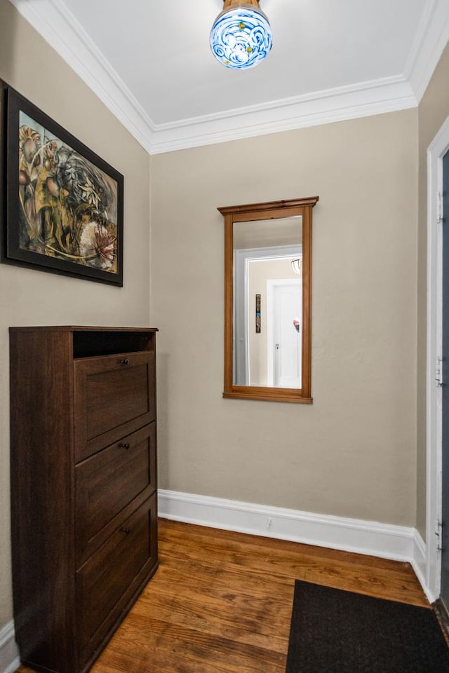 7439 N Maplewood Ave, Chicago, IL 60645 - hall featuring crown molding and wood finished floors