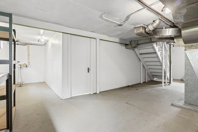 418 S Vail Ave, Arlington Heights, IL 60005 - unfinished basement with stairs