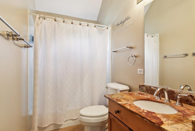 1560 Fairway Cir, Geneva, IL 60134 - full bathroom with vanity and shower / bath combo