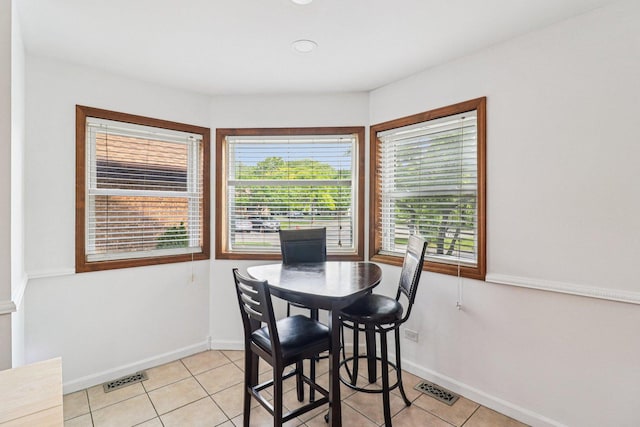 35 Terrace Ln Unit C, Lake Zurich, IL 60047 - dining area with plenty of natural light and light tile patterned floors