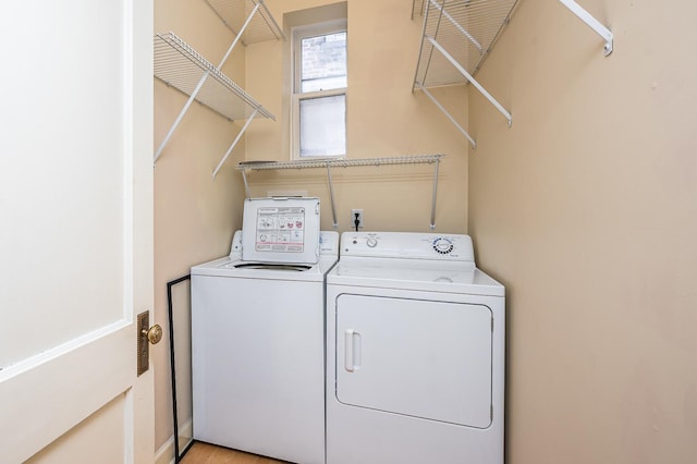 2115 N Sawyer Ave, Chicago, IL 60647 - washroom featuring independent washer and dryer