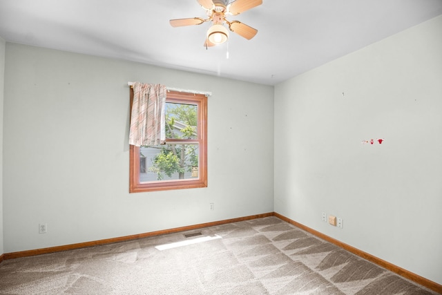 528 Carlson Ct, Batavia, IL 60510 - carpeted empty room featuring baseboards and a ceiling fan