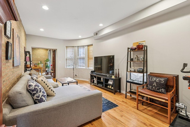 1639 W Farwell Ave Unit 1, Chicago, IL 60626 - living area with light wood-style flooring and recessed lighting