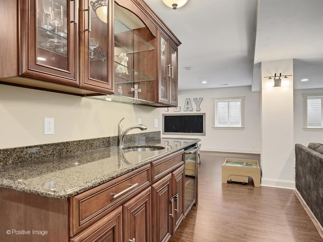 551 W 3rd St, Elmhurst, IL 60126 - bar featuring dark wood-style floors, dishwashing machine, and recessed lighting