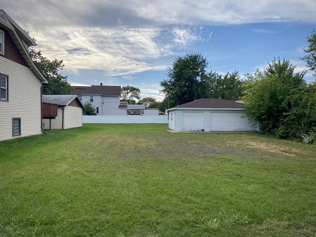 5626 E Ave, Countryside, IL 60525