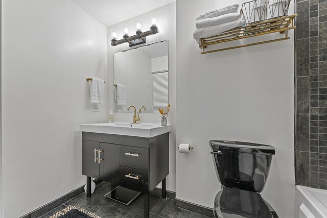 1307 S Wabash Ave Unit 413, Chicago, IL 60605 - full bath with vanity and tile patterned floors
