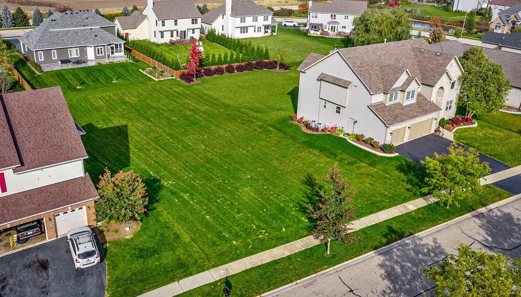 5259 Greenshire Cir, Lake In The Hills, IL 60156
