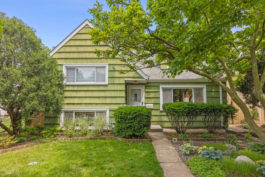 3637 Vernon Ave, Brookfield, IL 60513 - photo 1