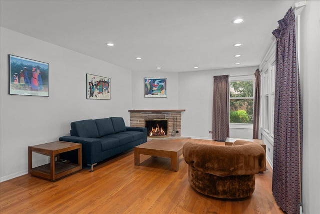 1719 Ferndale Ave, Northbrook, IL 60062 - living room featuring light wood-style floors, a fireplace, and recessed lighting