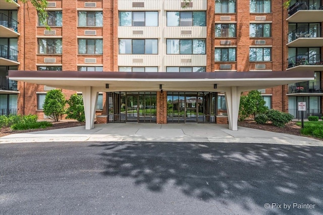 2000 Saint Regis Dr Unit 1D, Lombard, IL 60148 - view of apartment building / complex