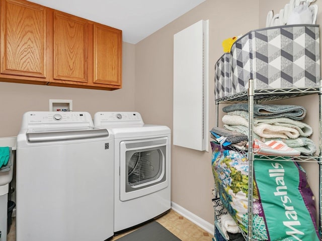 6743 S Pointe Dr Unit 1C, Tinley Park, IL 60477 - laundry area featuring washing machine and clothes dryer and cabinet space