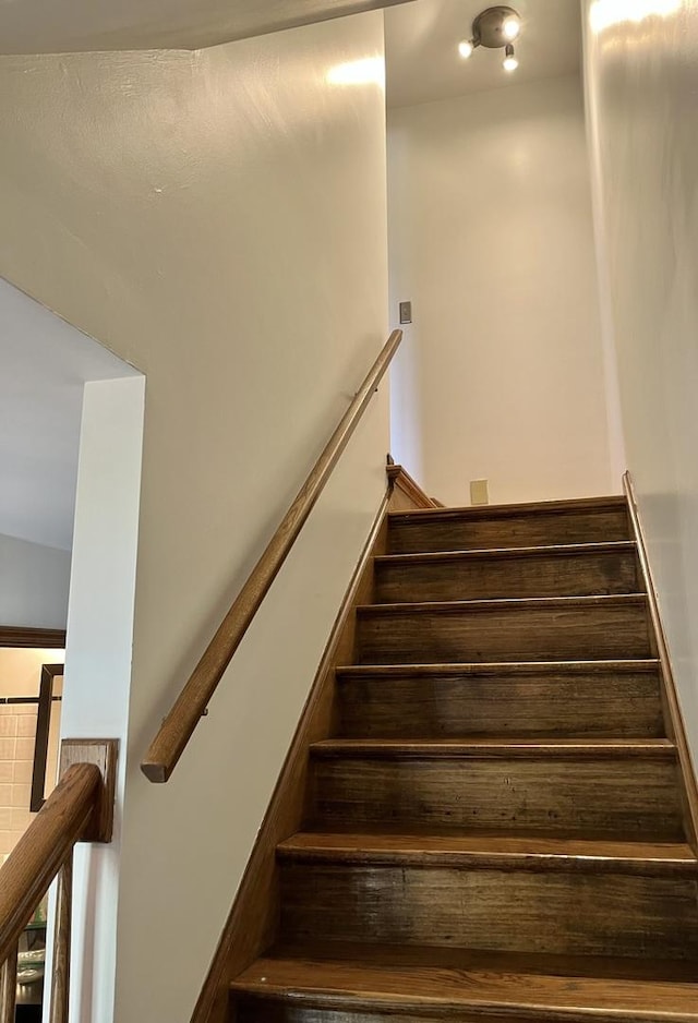 3485 Ronald Rd, Crete, IL 60417 - view of staircase
