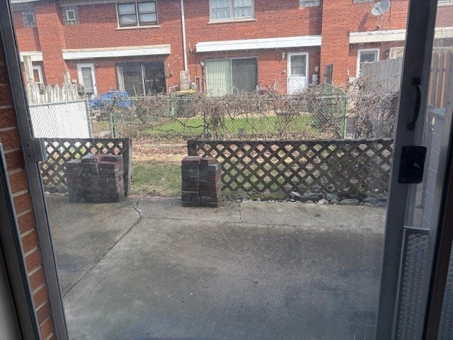 8801 Robin Dr Unit C, Des Plaines, IL 60016 - view of gate