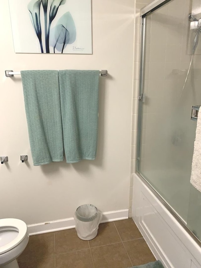 1400 S Michigan Ave Unit 911, Chicago, IL 60605 - bathroom with tile patterned flooring and enclosed tub / shower combo