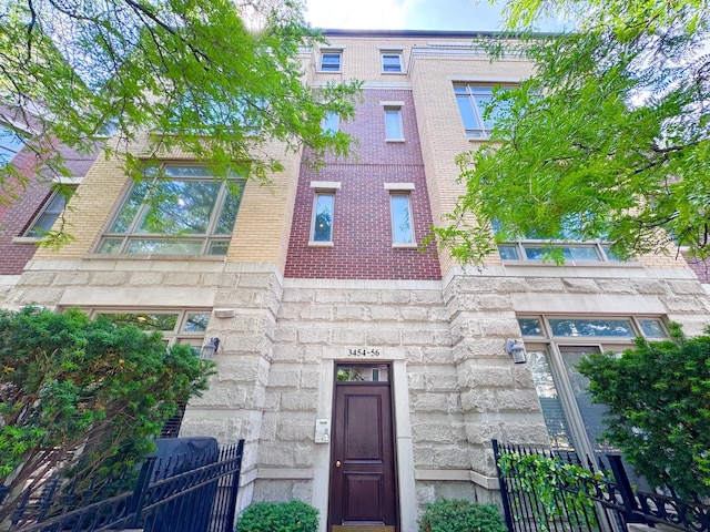 3454 N Ashland Ave Unit 4S, Chicago, IL 60657 - view of building exterior