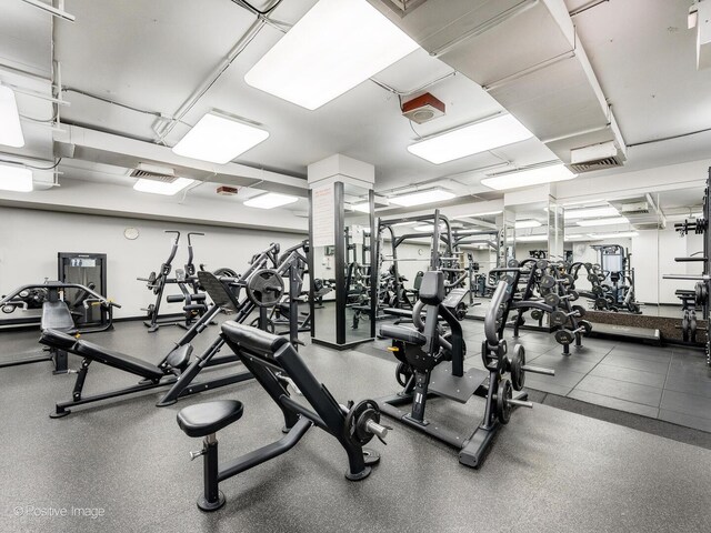 211 E Ohio St Unit 2707, Chicago, IL 60611 - view of workout area