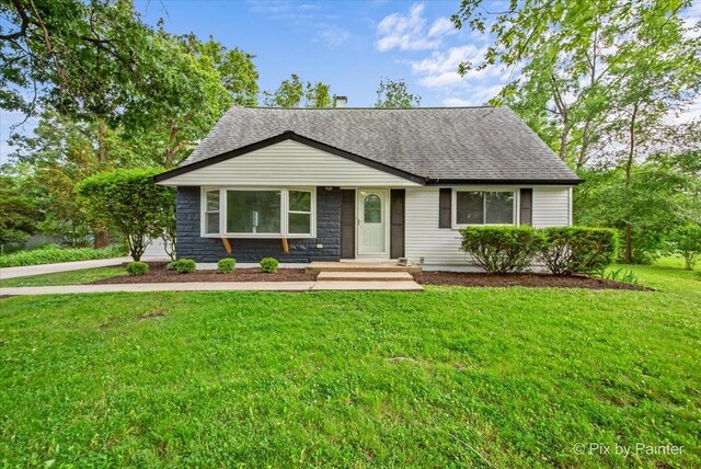 28W151 Hickory Ln, West Chicago, IL 60185 - photo 1