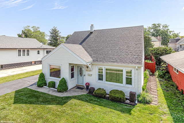 9619 S 53rd Ave, Oak Lawn, IL 60453 - view of front of home with roof with shingles