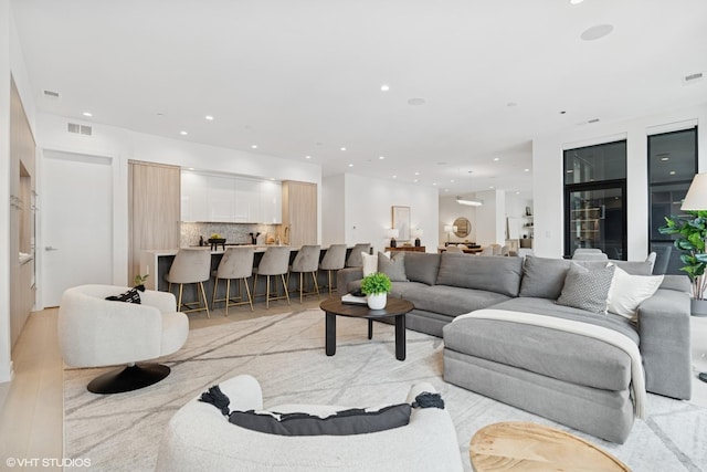 128 S Green St Unit 5Ab, Chicago, IL 60607 - living room with recessed lighting