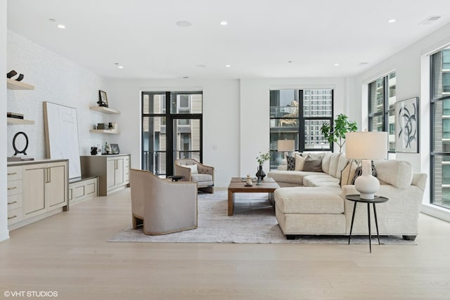 128 S Green St Unit 5Ab, Chicago, IL 60607 - living area featuring light wood-style flooring and recessed lighting