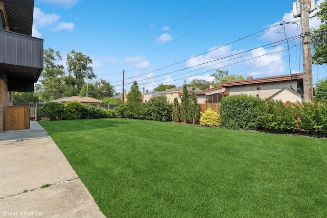 9333 S Oakley Ave, Chicago, IL 60643 - view of yard
