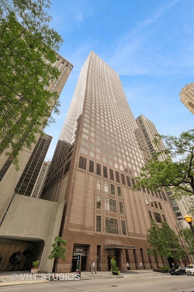 161 E Chicago Ave Unit 40G, Chicago, IL 60611 - view of building exterior