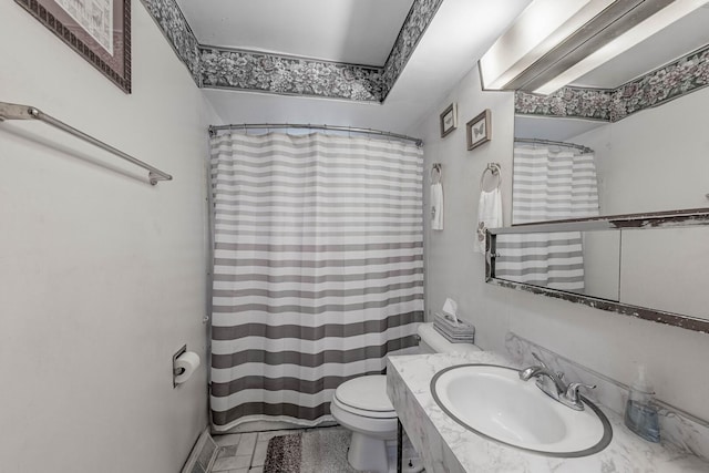 1330 E 146th St, Dolton, IL 60419 - bathroom with vanity and curtained shower