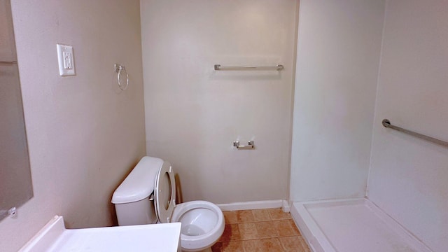 6024 Beechwood Rd, Matteson, IL 60443 - bathroom with a shower, tile patterned flooring, and vanity