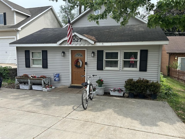 1527 N Harrison St, Algonquin, IL 60102 - bungalow with roof with shingles