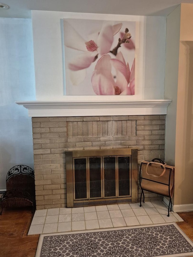 616 E Prairie Ave, Des Plaines, IL 60016 - detailed view of a fireplace and wood finished floors