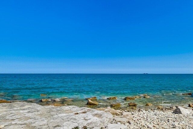 6700 S S Shore Dr Unit 17B, Chicago, IL 60649 - water view