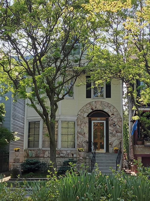 4244 N Ashland Ave, Chicago, IL 60613 - photo 1
