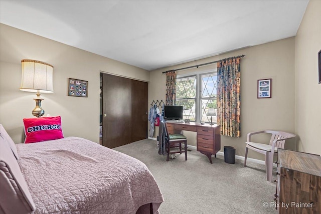 442 Kings Way, Mundelein, IL 60060 - bedroom with carpet flooring, a closet, and an office area