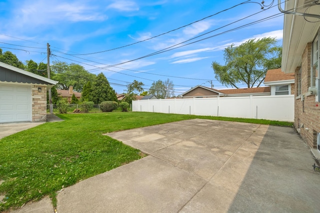 9210 S Mozart Ave, Evergreen Park, IL 60805 - view of yard with a patio
