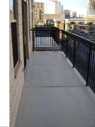 1919 S Michigan Ave Unit 412, Chicago, IL 60616 - balcony with a view of city
