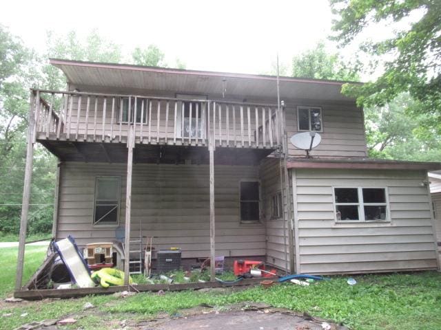 2238 Oakwood Ave, Danville, IL 61832 - back of house with a balcony