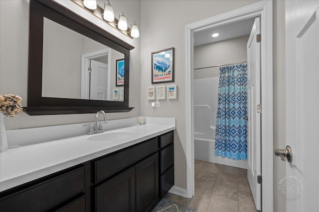 340 Hamilton Rd, Saint Charles, IL 60175 - bathroom featuring vanity and shower / bath combo with shower curtain