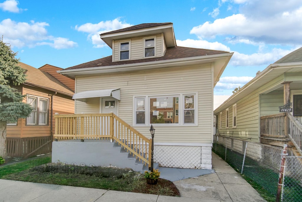 11427 S Stewart Ave, Chicago, IL 60628 - photo 1