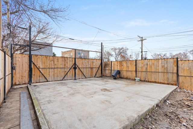 6920 S Laflin St, Chicago, IL 60636 - fenced backyard with a gate